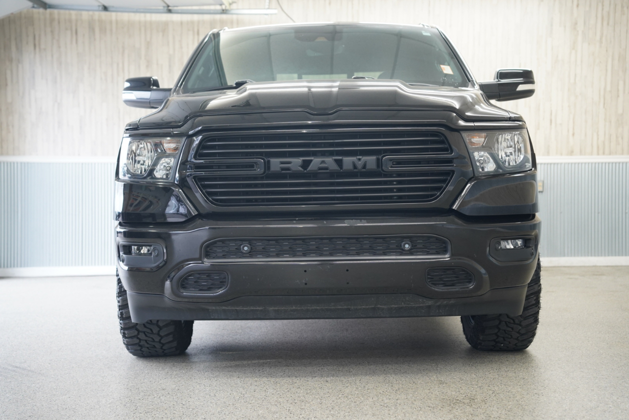 RAM 1500 Big Horn 4x4 Crew Cab 5'7" Box 2021