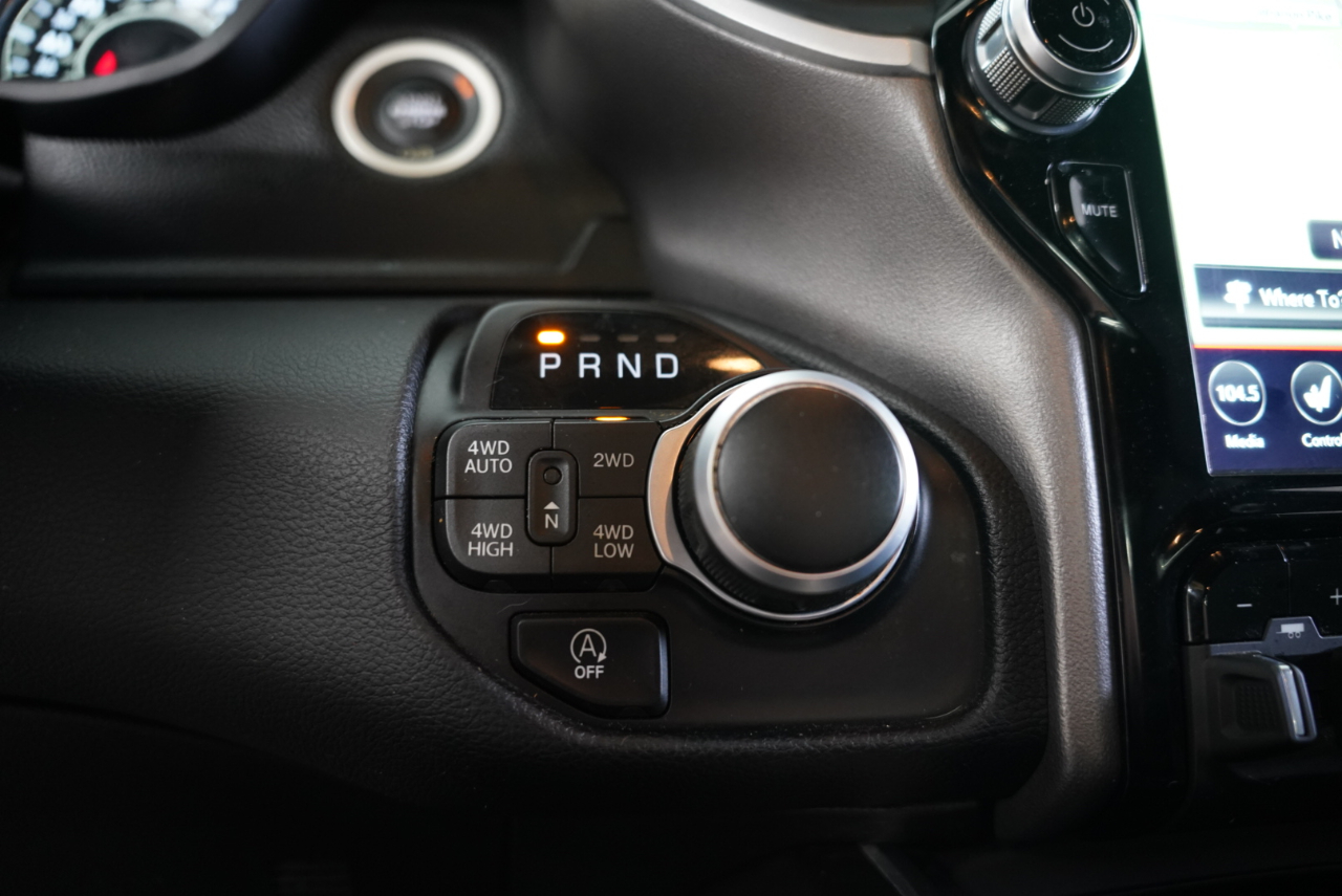 RAM 1500 Big Horn 4x4 Crew Cab 5'7" Box 2021