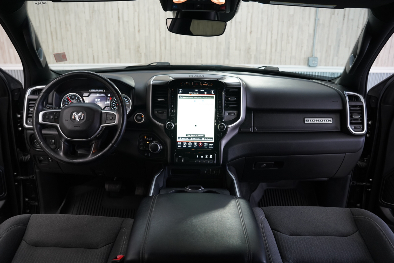 RAM 1500 Big Horn 4x4 Crew Cab 5'7" Box 2021