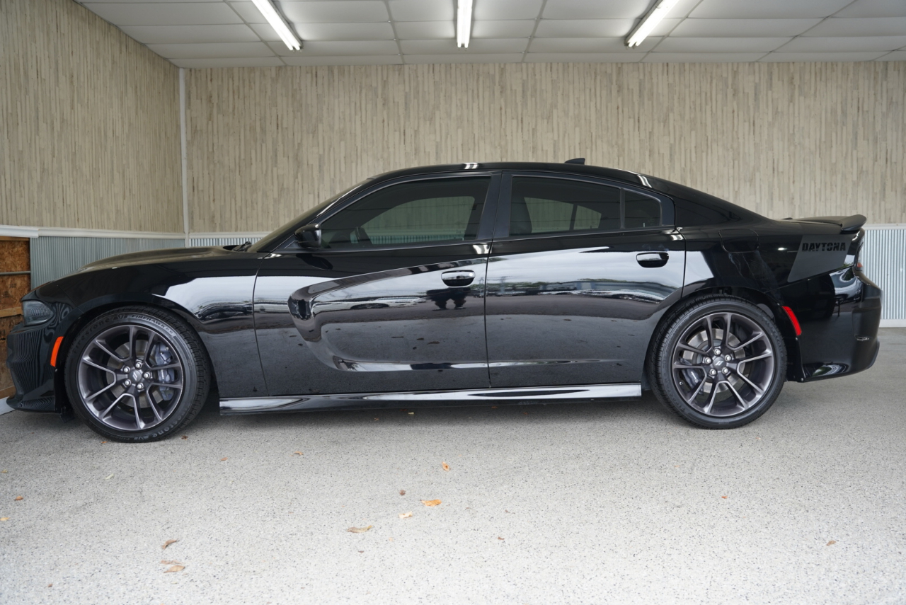 2022 Dodge Charger R/T Daytona photo 2