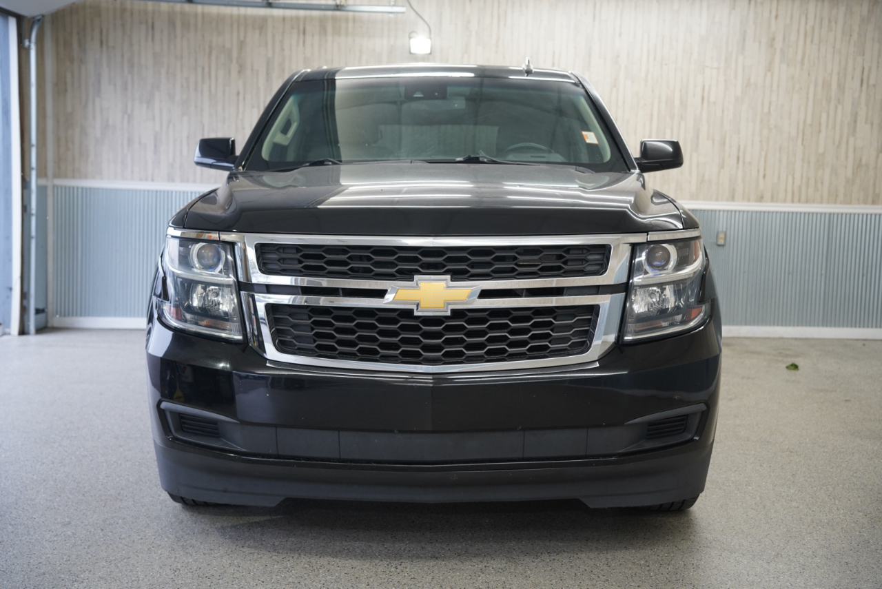 Chevrolet Suburban 2WD 4dr LT 2015
