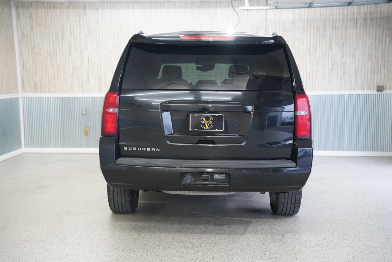 Chevrolet Suburban 2WD 4dr LT 2015