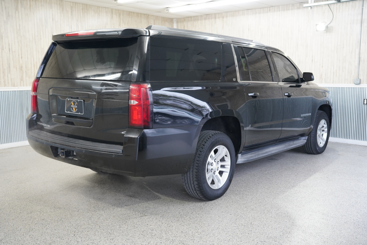 Chevrolet Suburban 2WD 4dr LT 2015