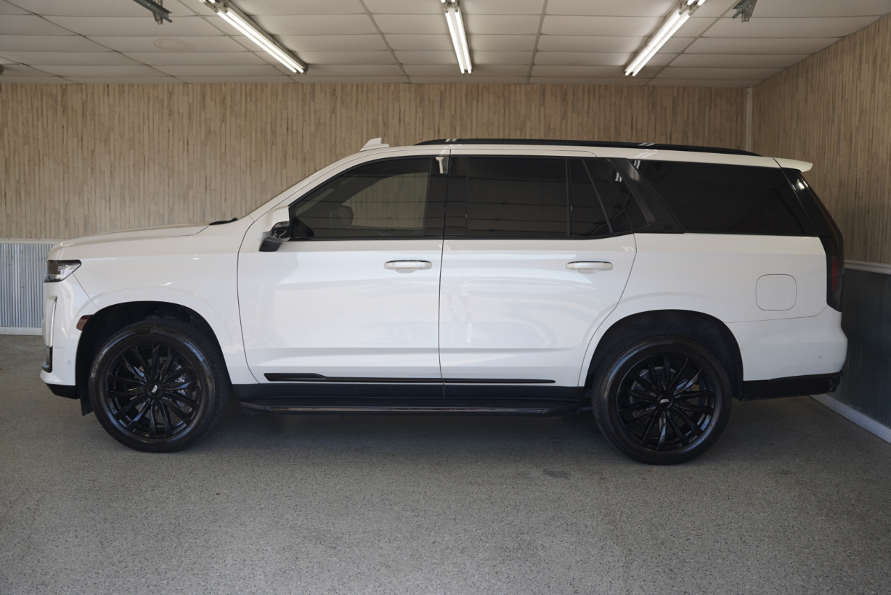 2021 Cadillac Escalade Premium Luxury photo 4