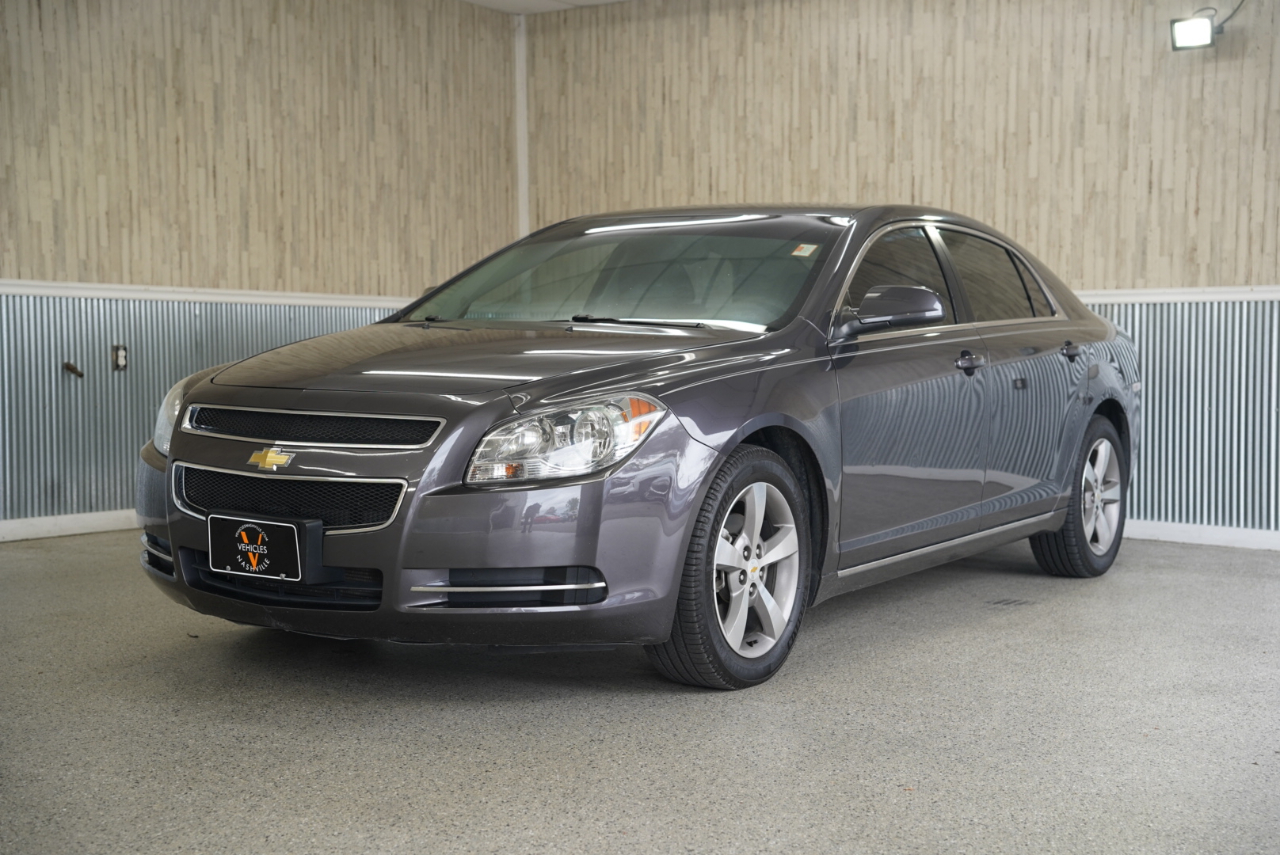 2011 Chevrolet Malibu 1LT photo 4