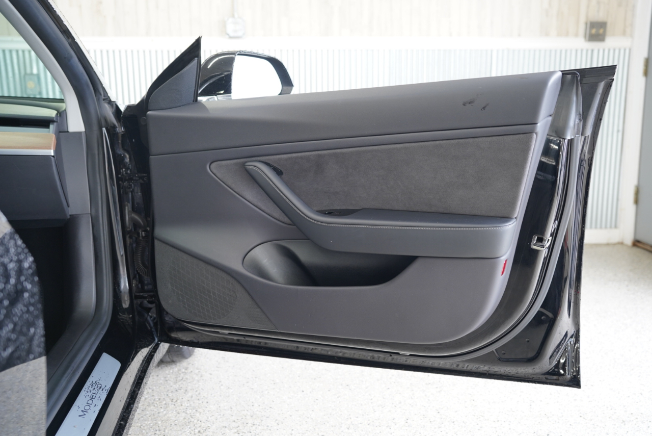 Tesla Model 3 Mid Range RWD *Ltd Avail* 2019 Tesla Model 3 Mid Range RWD *Ltd Avail* 2019