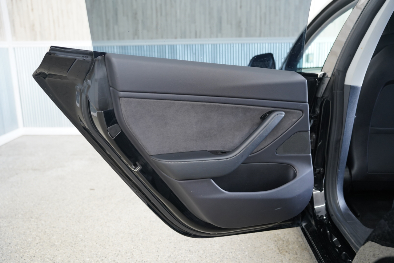 Tesla Model 3 Mid Range RWD *Ltd Avail* 2019 Tesla Model 3 Mid Range RWD *Ltd Avail* 2019