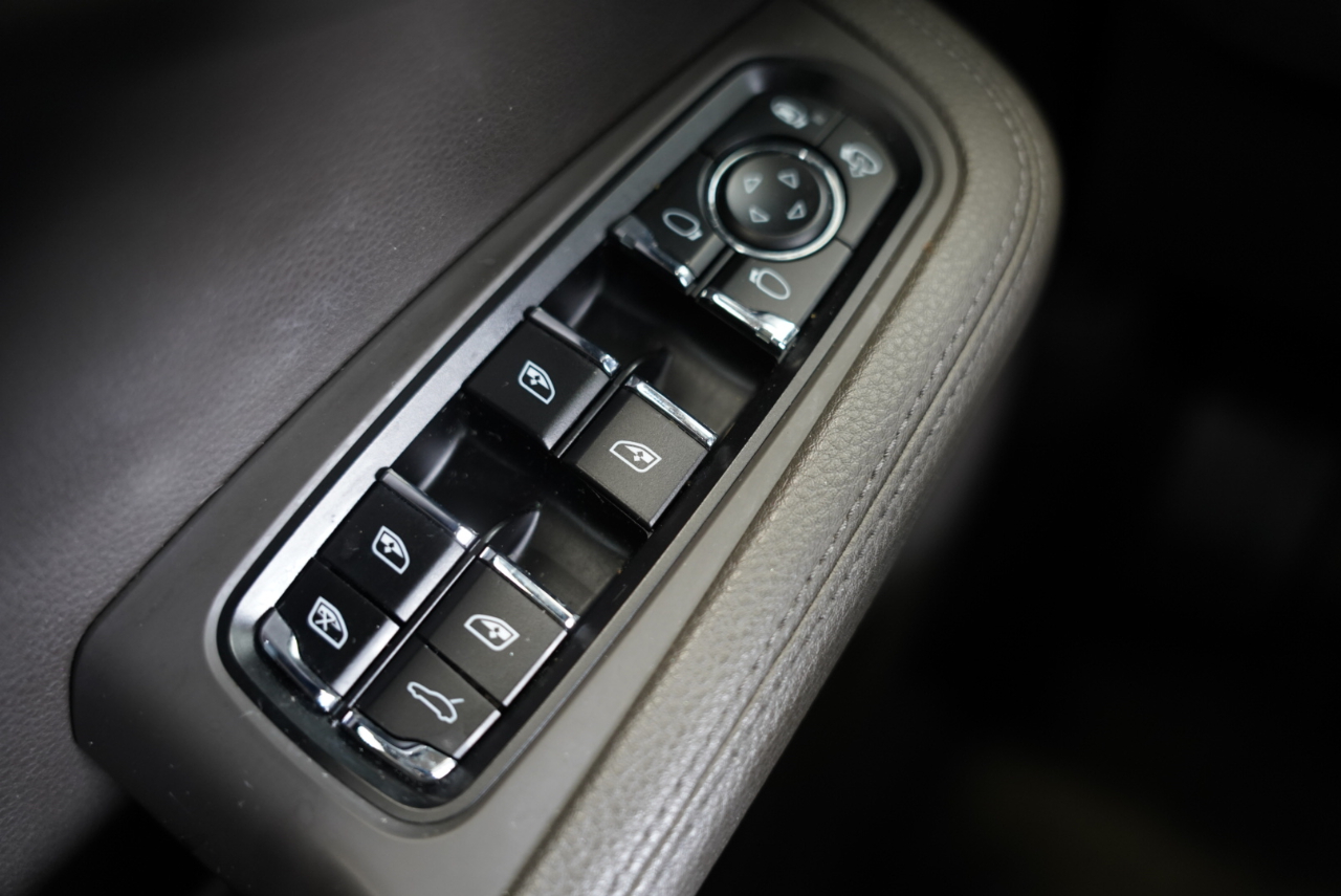 Porsche Macan AWD 2017 Porsche Macan AWD 2017