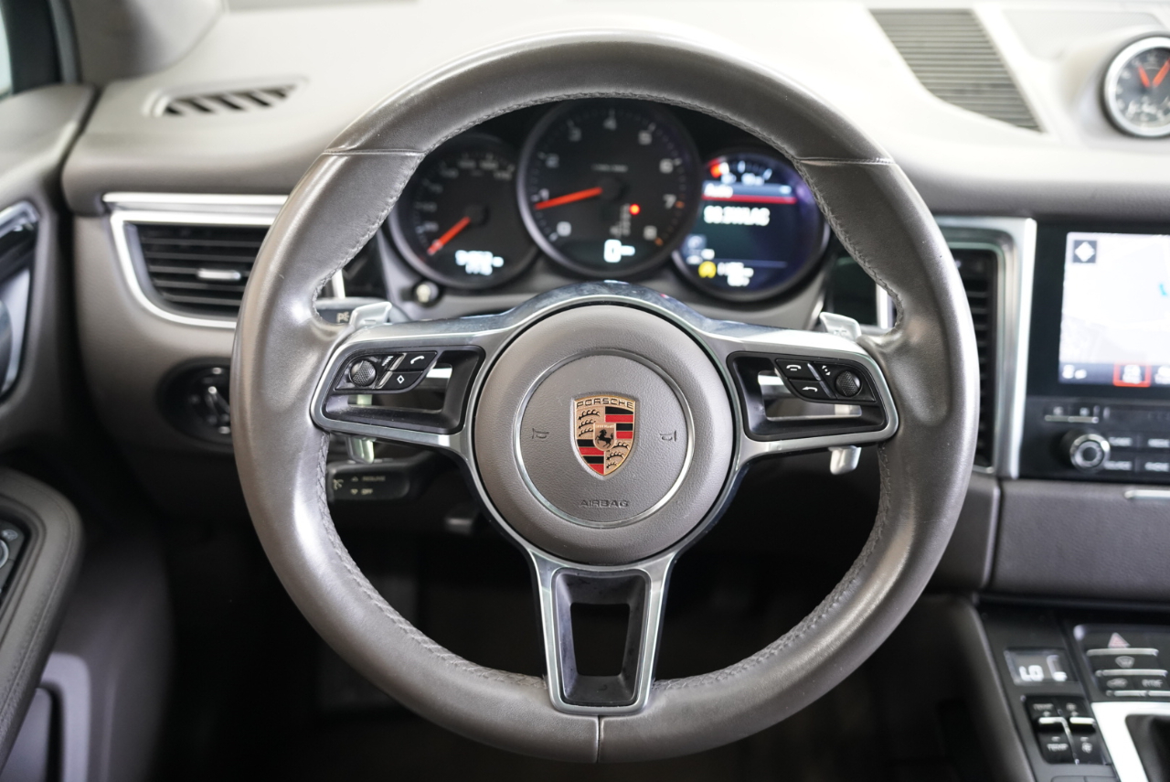 Porsche Macan AWD 2017 Porsche Macan AWD 2017