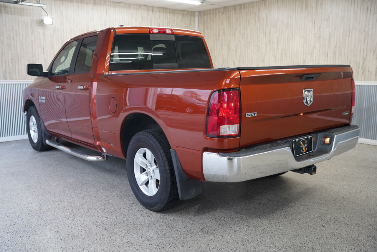 2013 Ram 1500 SLT photo 4
