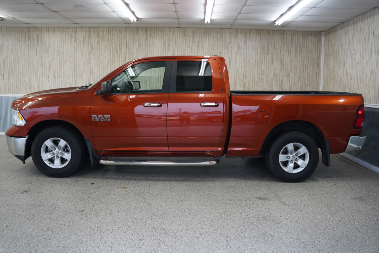 2013 Ram 1500 SLT photo 2