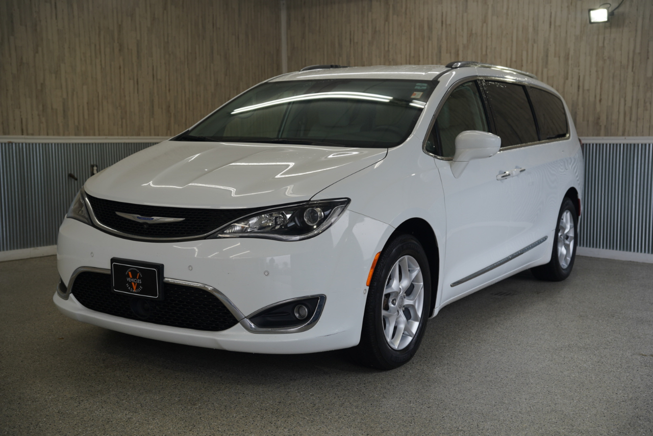 Chrysler Pacifica Touring L Plus FWD 2018 Chrysler Pacifica Touring L Plus FWD 2018