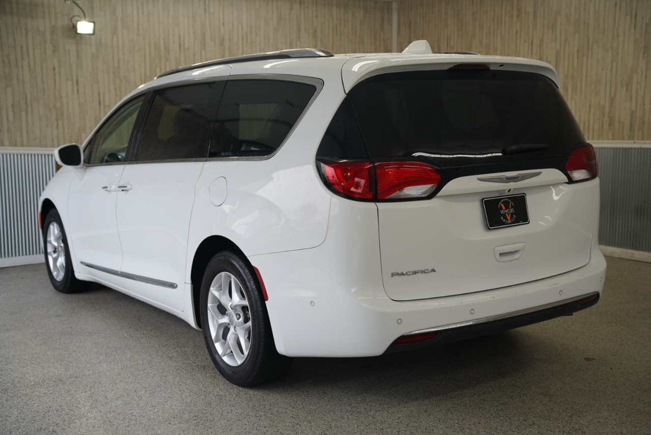 Chrysler Pacifica Touring L Plus FWD 2018 Chrysler Pacifica Touring L Plus FWD 2018