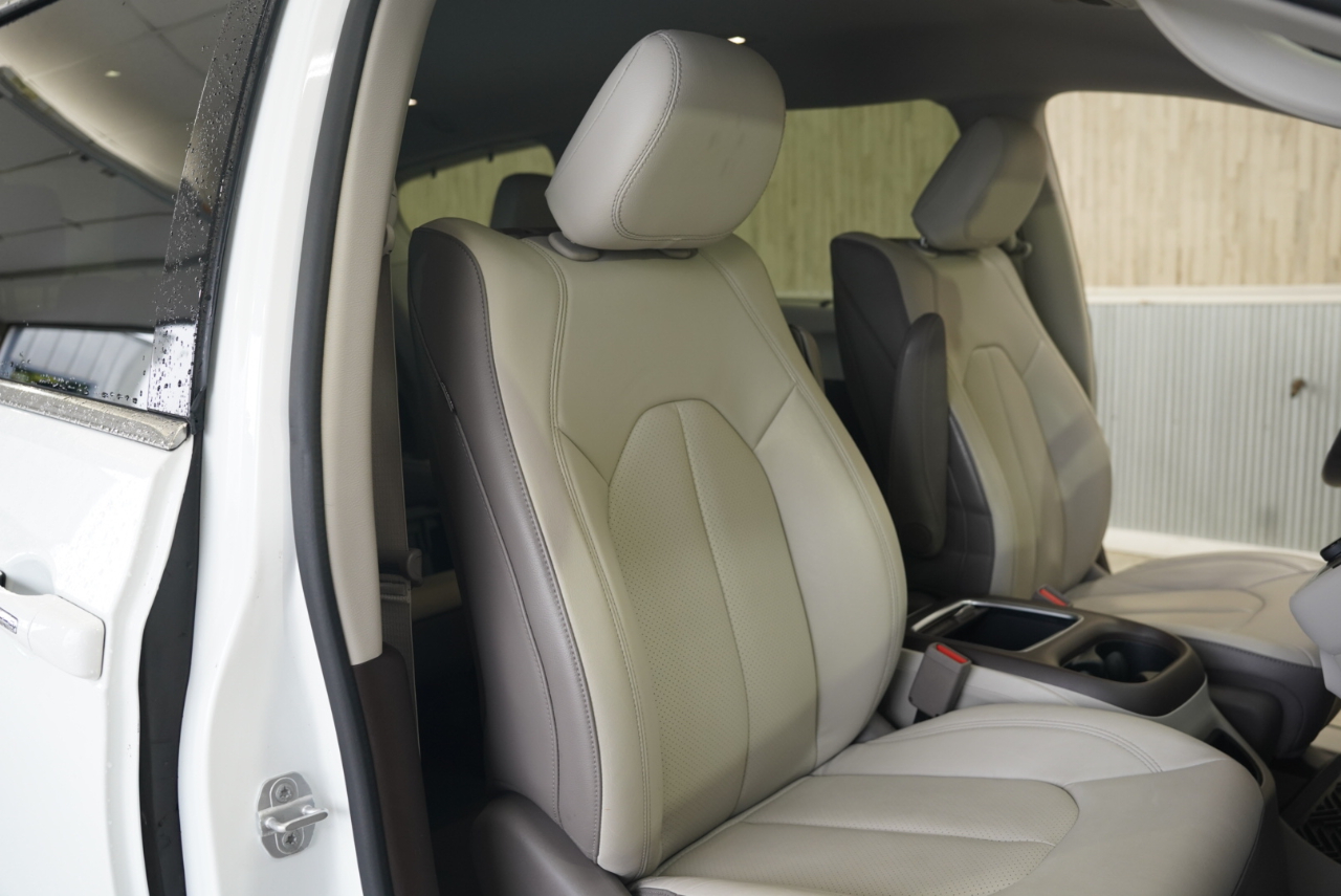 Chrysler Pacifica Touring L Plus FWD 2018 Chrysler Pacifica Touring L Plus FWD 2018