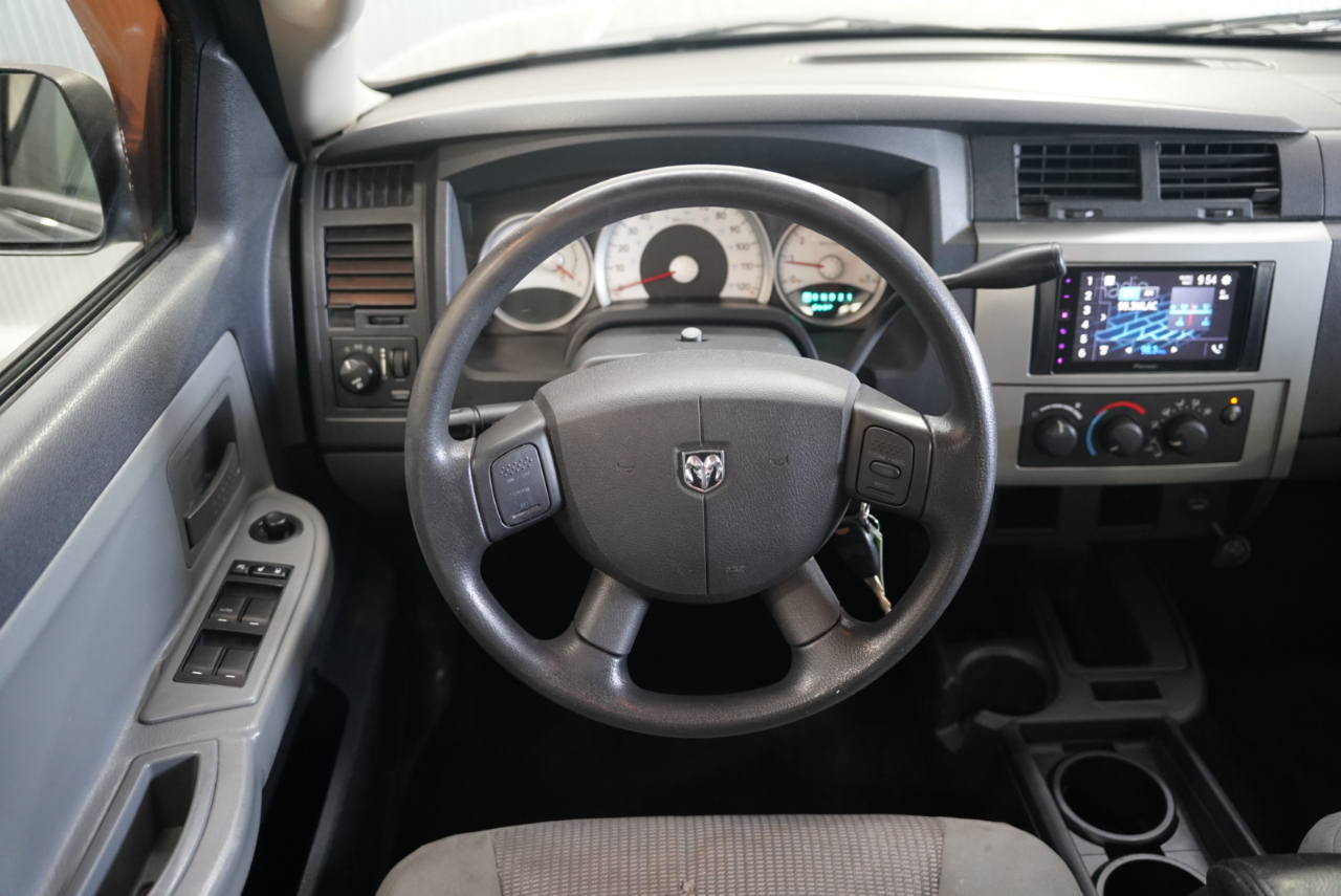 Dodge Dakota 2WD Crew Cab SLT 2008 Dodge Dakota 2WD Crew Cab SLT 2008