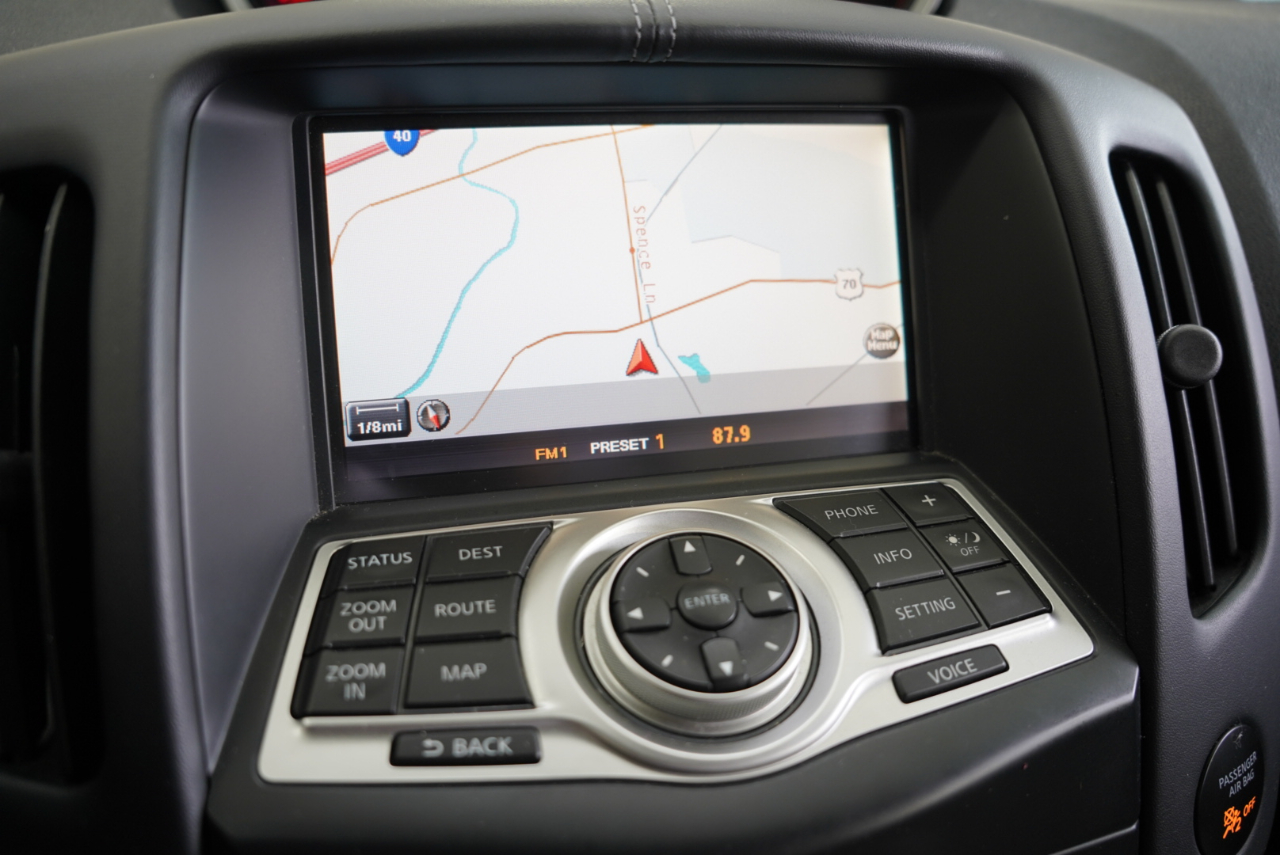 Nissan 370Z 2dr Cpe Auto Touring 2009 Nissan 370Z 2dr Cpe Auto Touring 2009