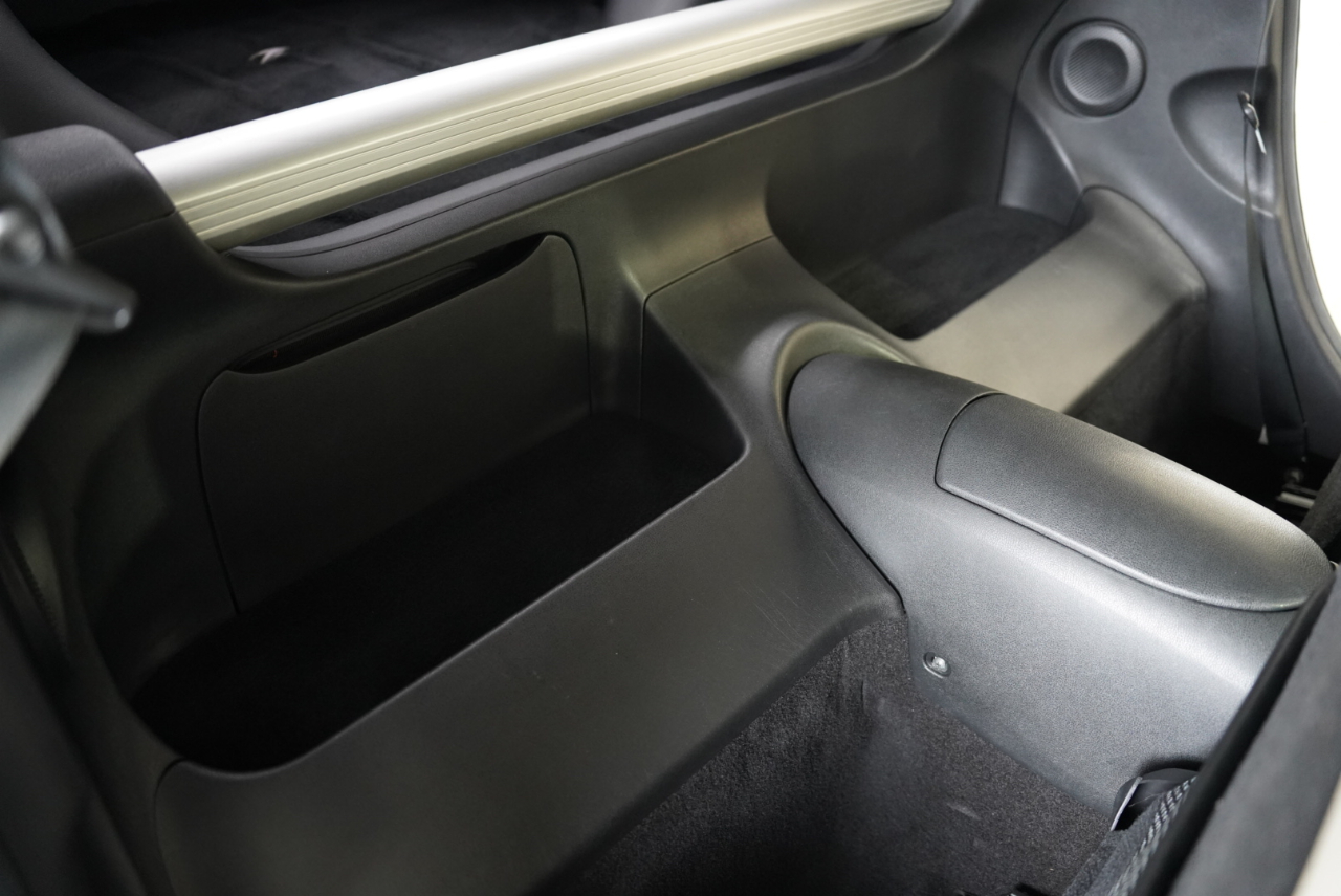 Nissan 370Z 2dr Cpe Auto Touring 2009 Nissan 370Z 2dr Cpe Auto Touring 2009