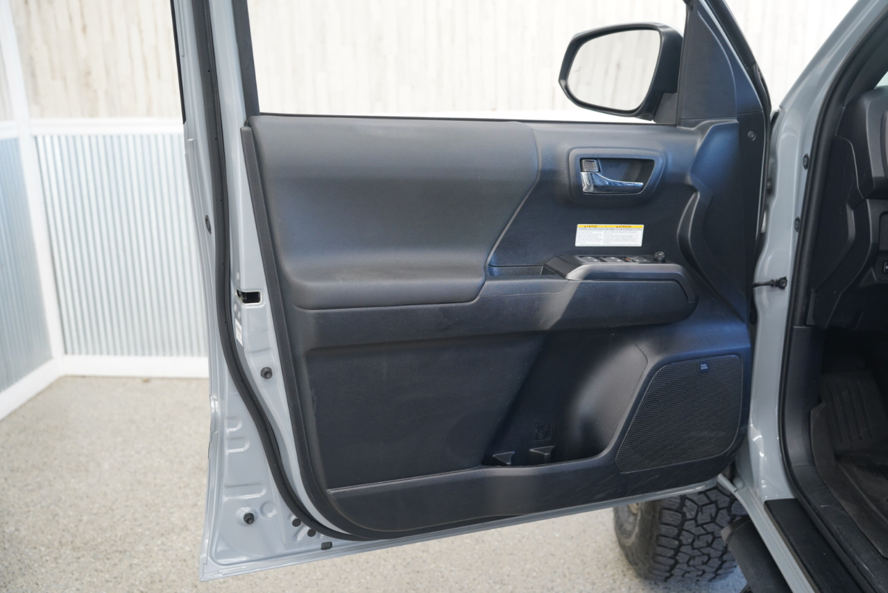 Toyota Tacoma 4WD TRD Off Road Double Cab 5' Bed V6 AT (Natl) 2019 Toyota Tacoma 4WD TRD Off Road Double Cab 5' Bed V6 AT (Natl) 2019