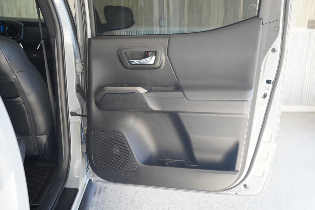 Toyota Tacoma 4WD TRD Off Road Double Cab 5' Bed V6 AT (Natl) 2019 Toyota Tacoma 4WD TRD Off Road Double Cab 5' Bed V6 AT (Natl) 2019