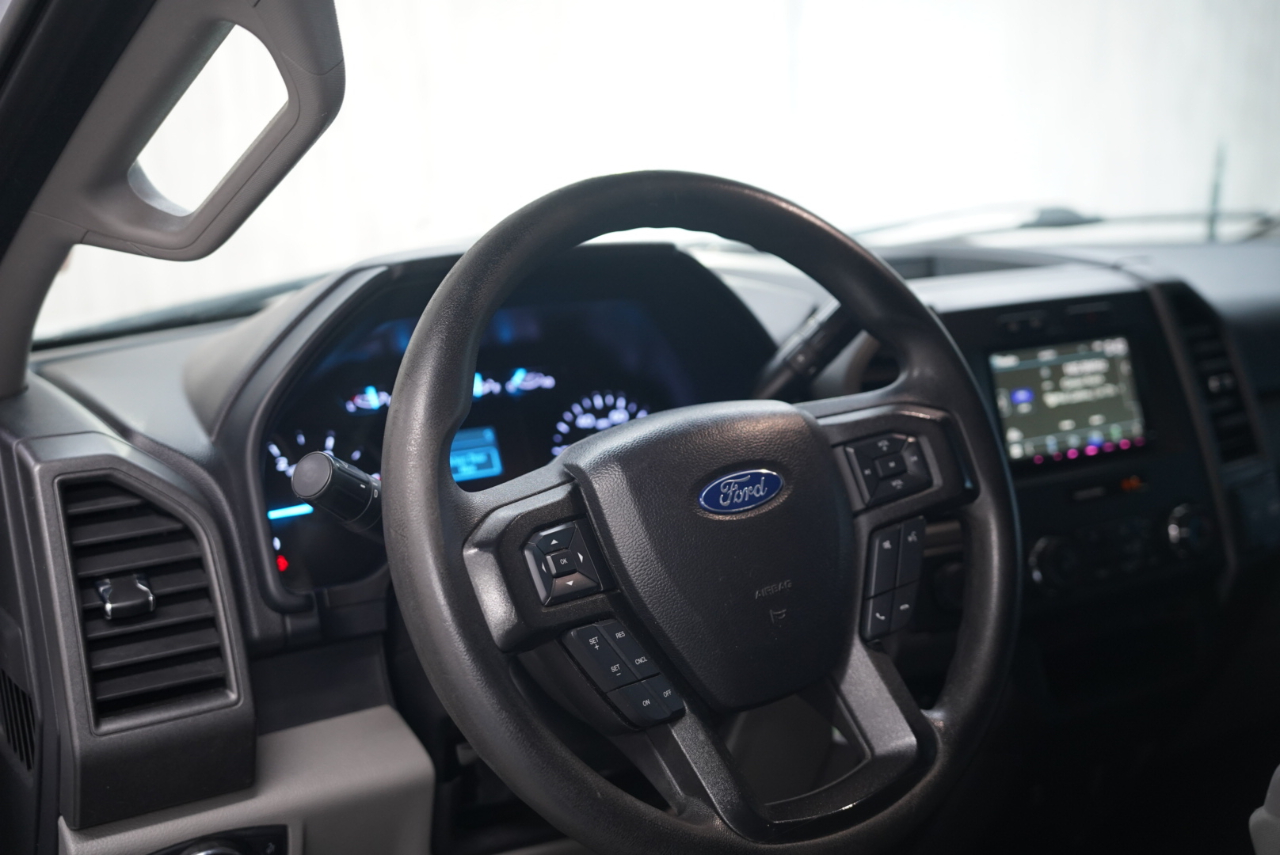 Ford Super Duty F-350 DRW XL 4WD Crew Cab 8' Box 2019 Ford Super Duty F-350 DRW XL 4WD Crew Cab 8' Box 2019