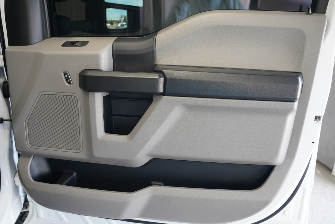 Ford Super Duty F-350 DRW XL 4WD Crew Cab 8' Box 2019 Ford Super Duty F-350 DRW XL 4WD Crew Cab 8' Box 2019