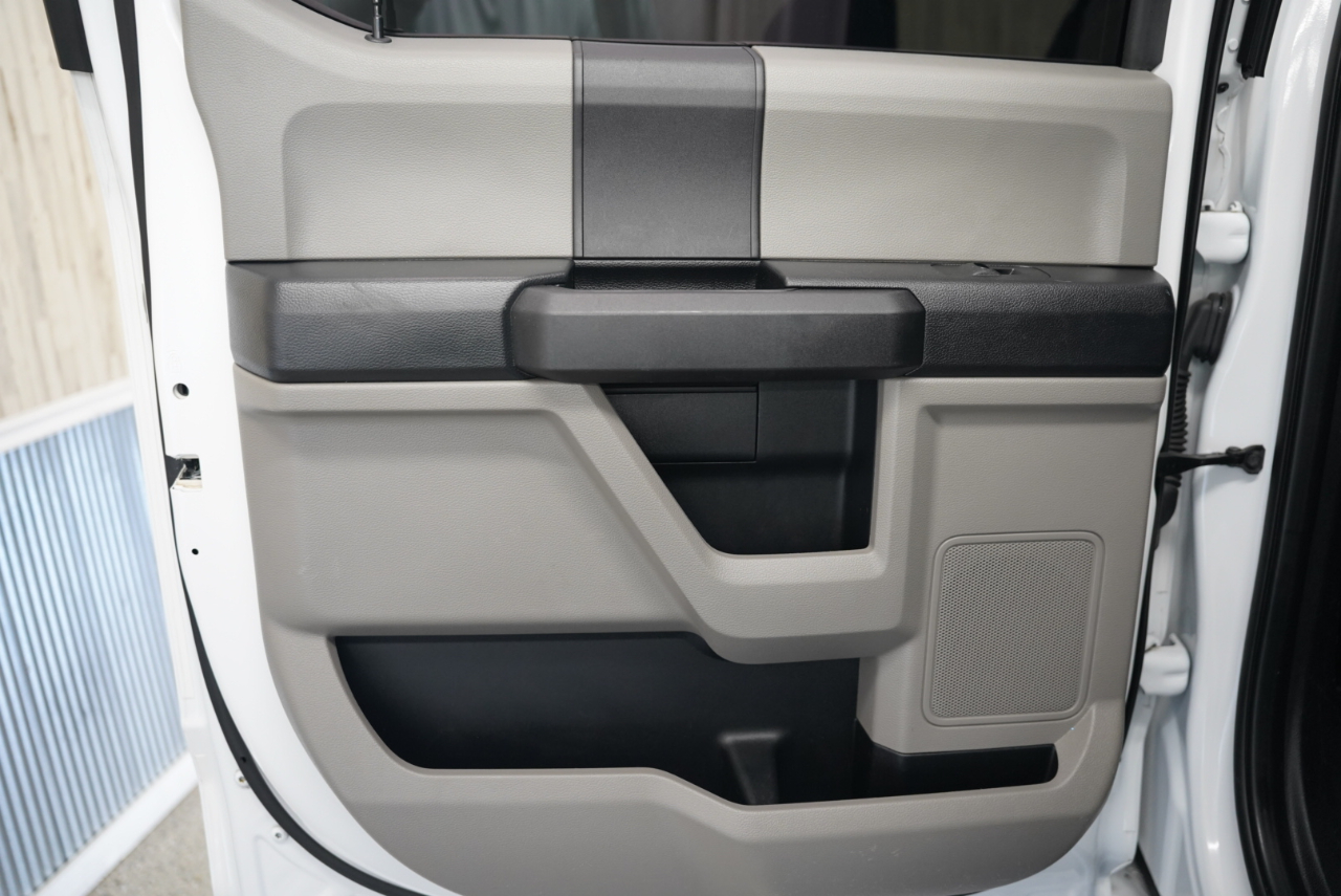 Ford Super Duty F-350 DRW XL 4WD Crew Cab 8' Box 2019 Ford Super Duty F-350 DRW XL 4WD Crew Cab 8' Box 2019