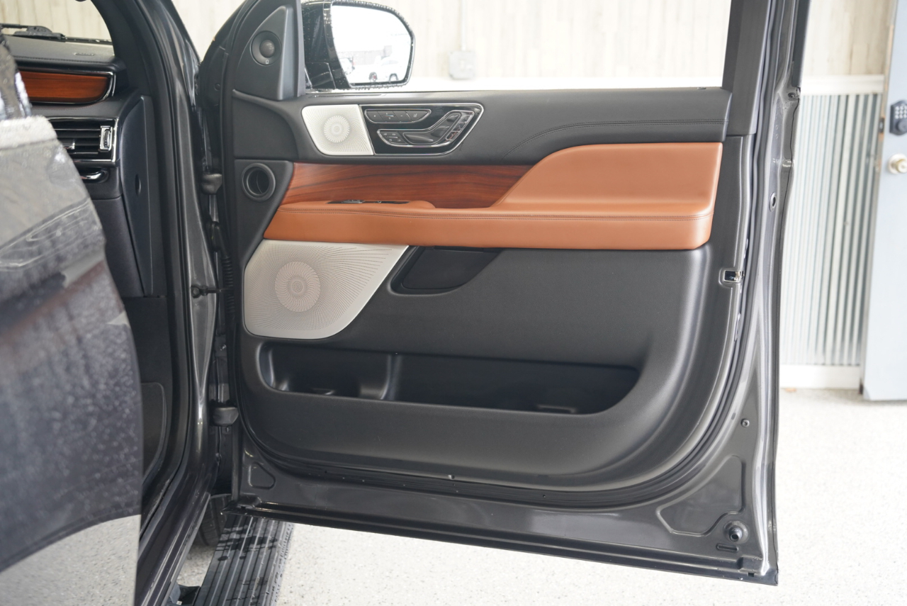 Lincoln Navigator 4x4 Reserve 2018 Lincoln Navigator 4x4 Reserve 2018