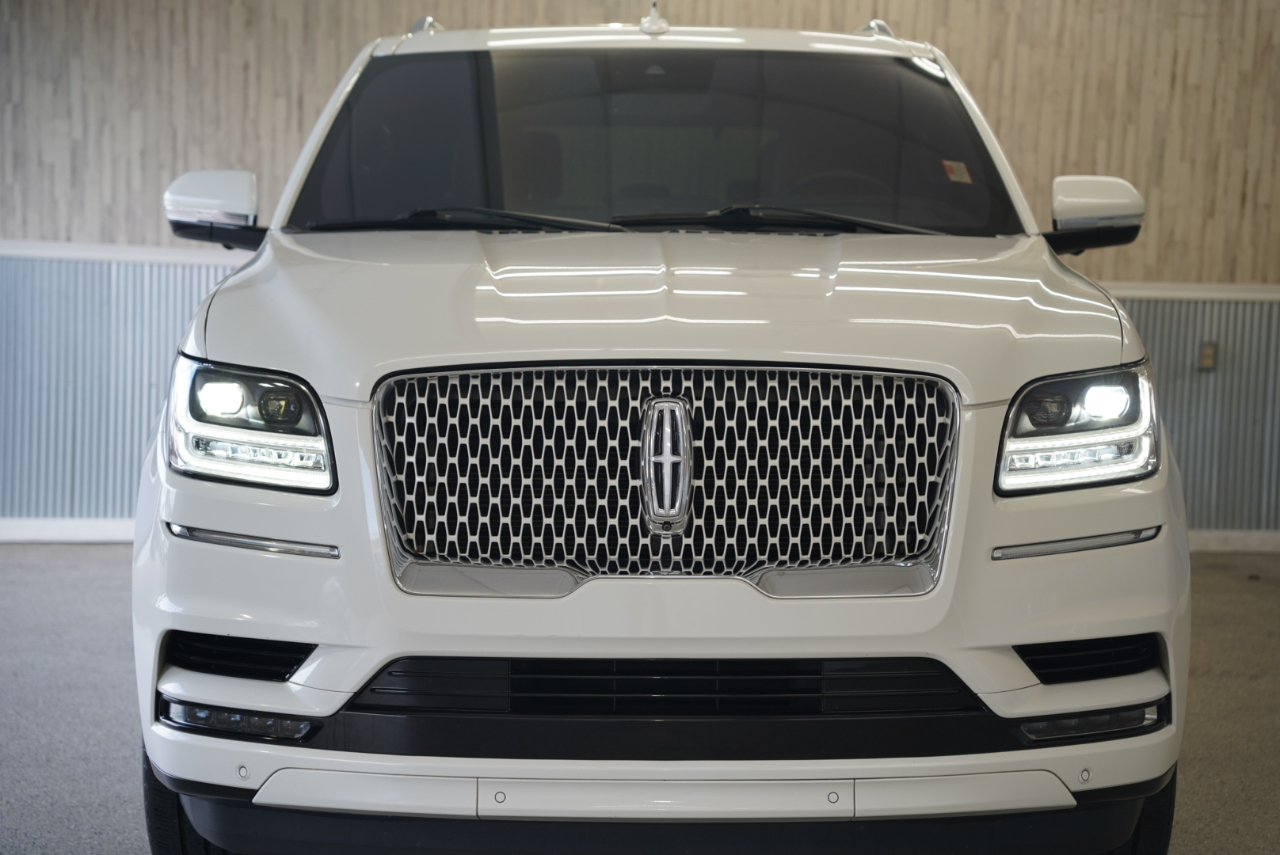 Lincoln Navigator Reserve 4x4 2020 Lincoln Navigator Reserve 4x4 2020