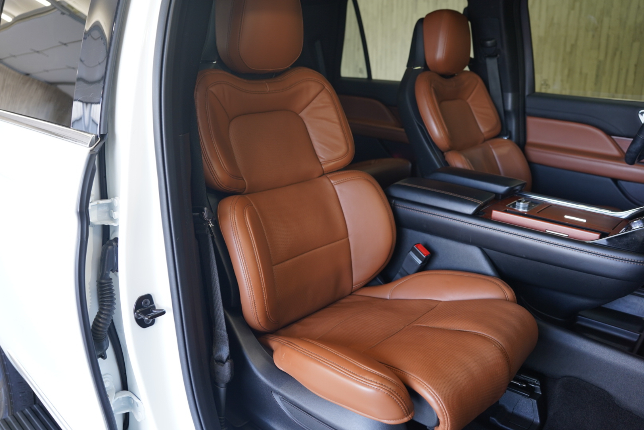 Lincoln Navigator Reserve 4x4 2020 Lincoln Navigator Reserve 4x4 2020