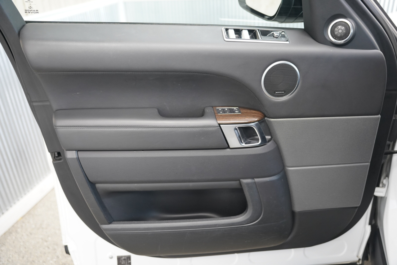 Land Rover Range Rover Sport V8 Supercharged 2018 Land Rover Range Rover Sport V8 Supercharged 2018