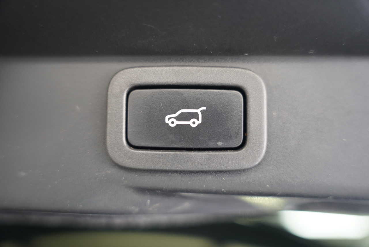 Land Rover Range Rover Sport V8 Supercharged 2018 Land Rover Range Rover Sport V8 Supercharged 2018