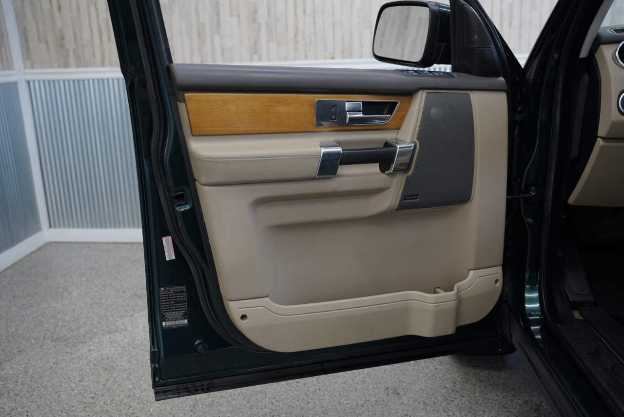 Land Rover LR4 4WD 4dr HSE 2012 Land Rover LR4 4WD 4dr HSE 2012