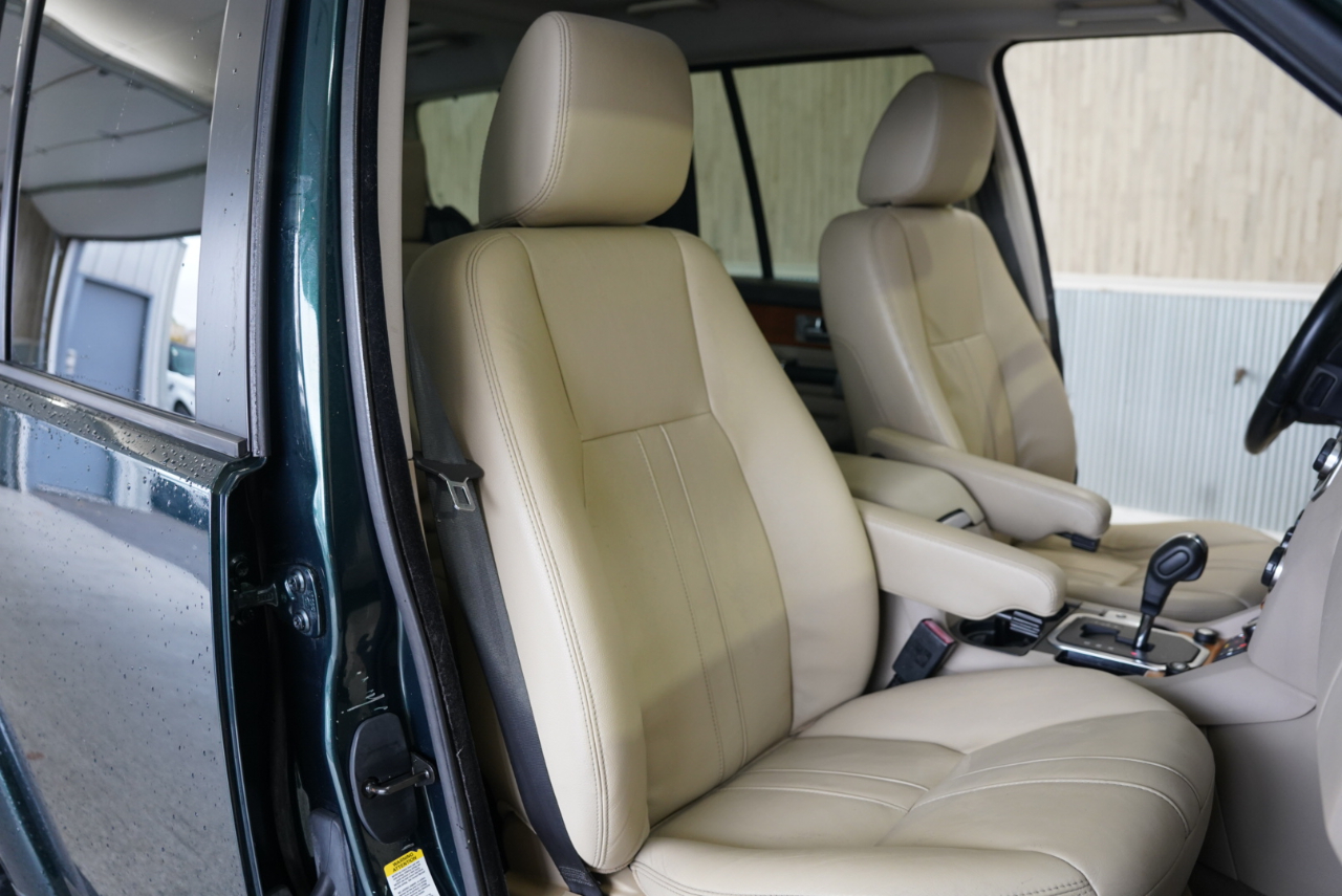 Land Rover LR4 4WD 4dr HSE 2012 Land Rover LR4 4WD 4dr HSE 2012