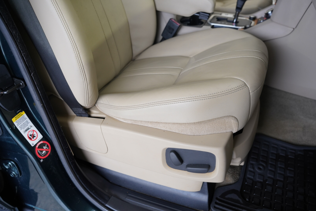 Land Rover LR4 4WD 4dr HSE 2012 Land Rover LR4 4WD 4dr HSE 2012