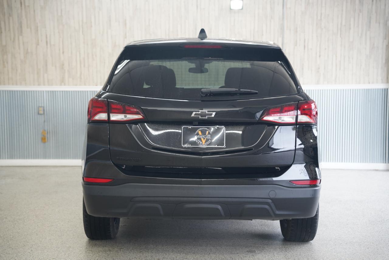 Chevrolet Equinox FWD 4dr LS w/1LS 2024 Chevrolet Equinox FWD 4dr LS w/1LS 2024