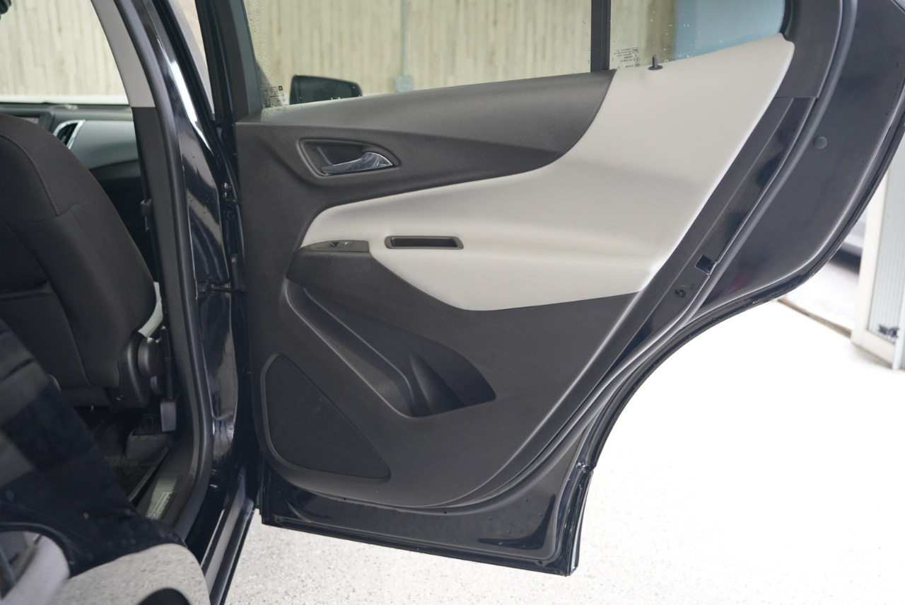 Chevrolet Equinox FWD 4dr LS w/1LS 2024 Chevrolet Equinox FWD 4dr LS w/1LS 2024