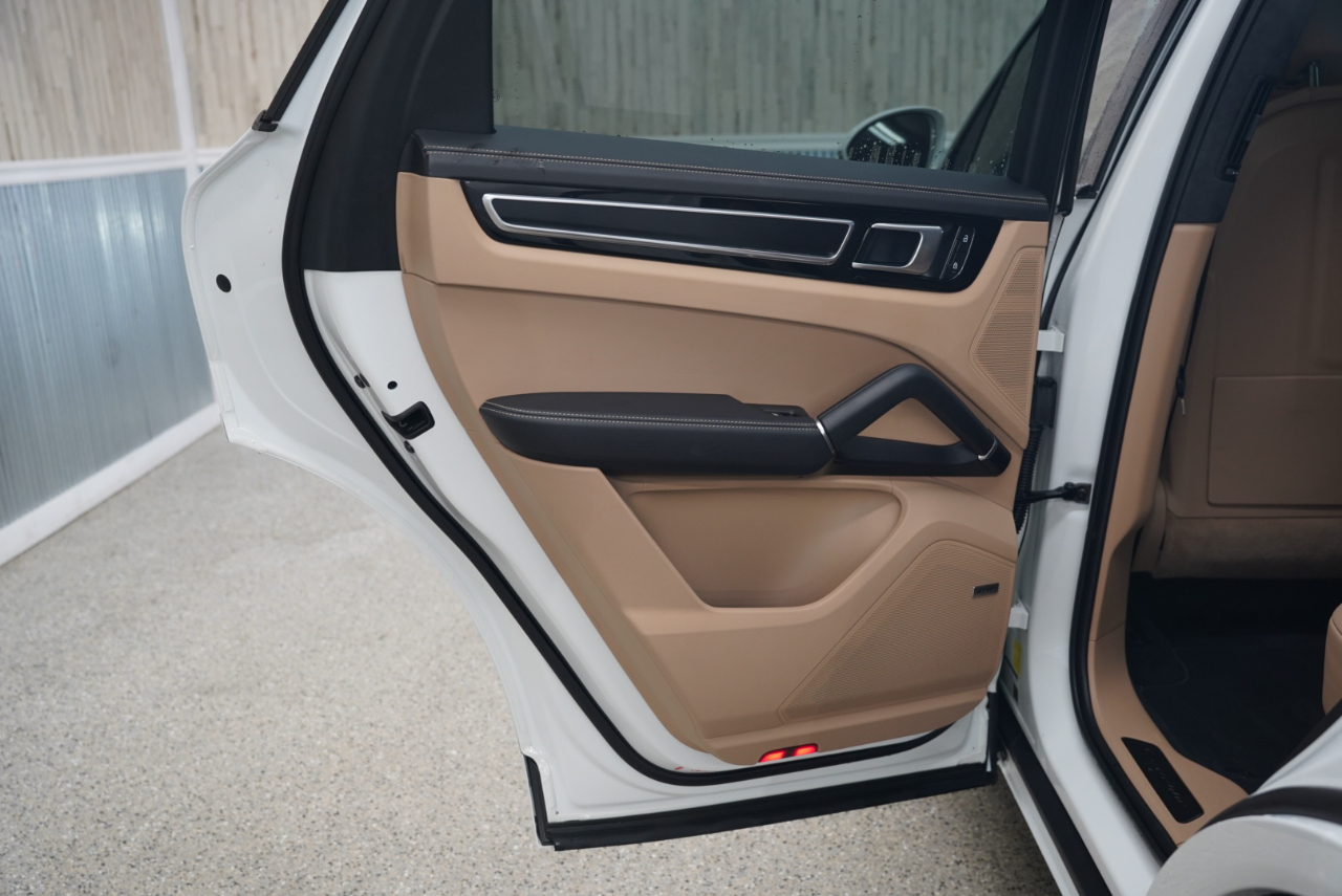 Porsche Cayenne GTS AWD 2022 Porsche Cayenne GTS AWD 2022