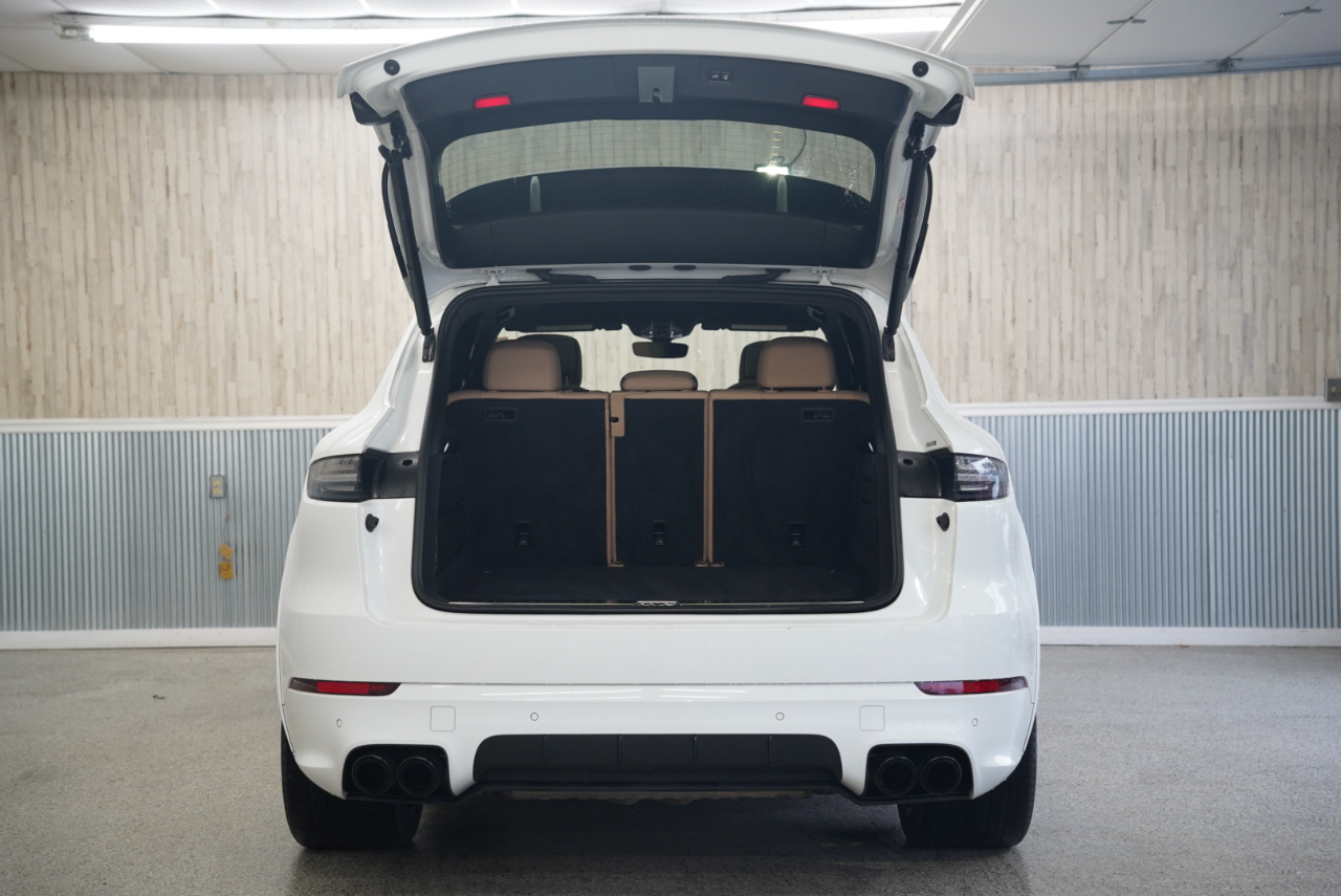 Porsche Cayenne GTS AWD 2022 Porsche Cayenne GTS AWD 2022