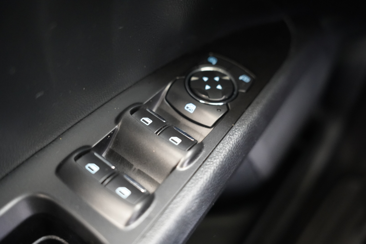 Ford Fusion SE FWD 2017 Ford Fusion SE FWD 2017