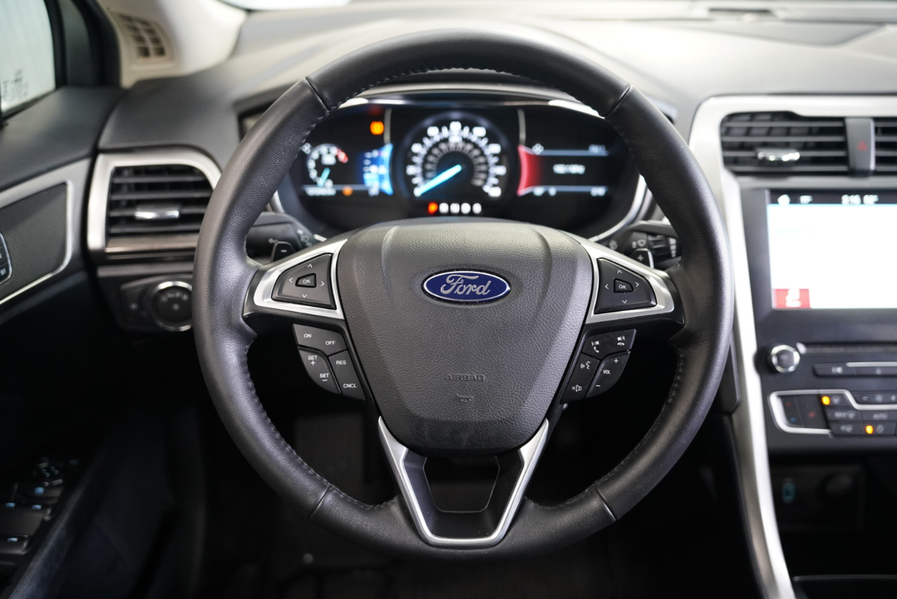 Ford Fusion SE FWD 2017 Ford Fusion SE FWD 2017