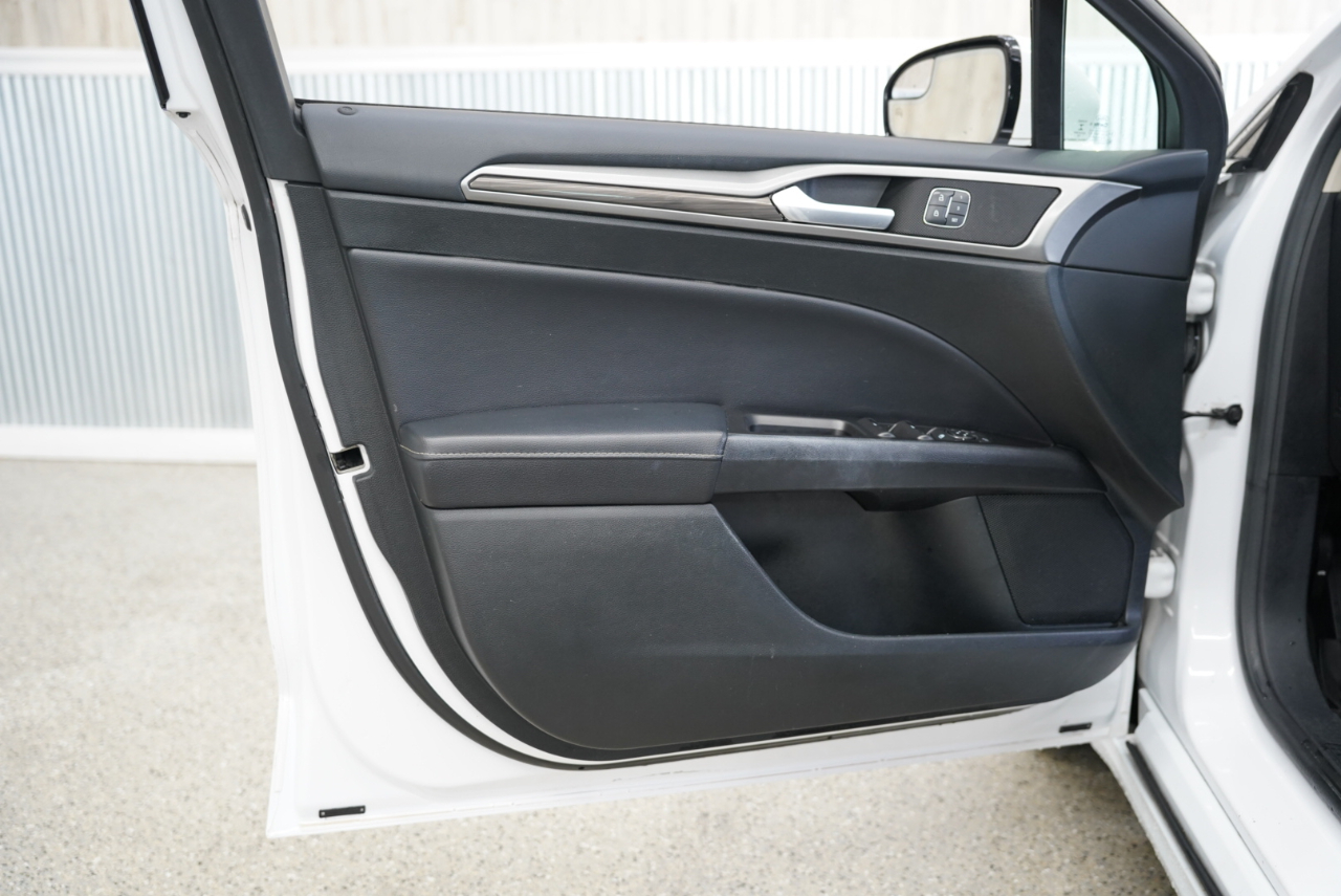 Ford Fusion SE FWD 2017 Ford Fusion SE FWD 2017