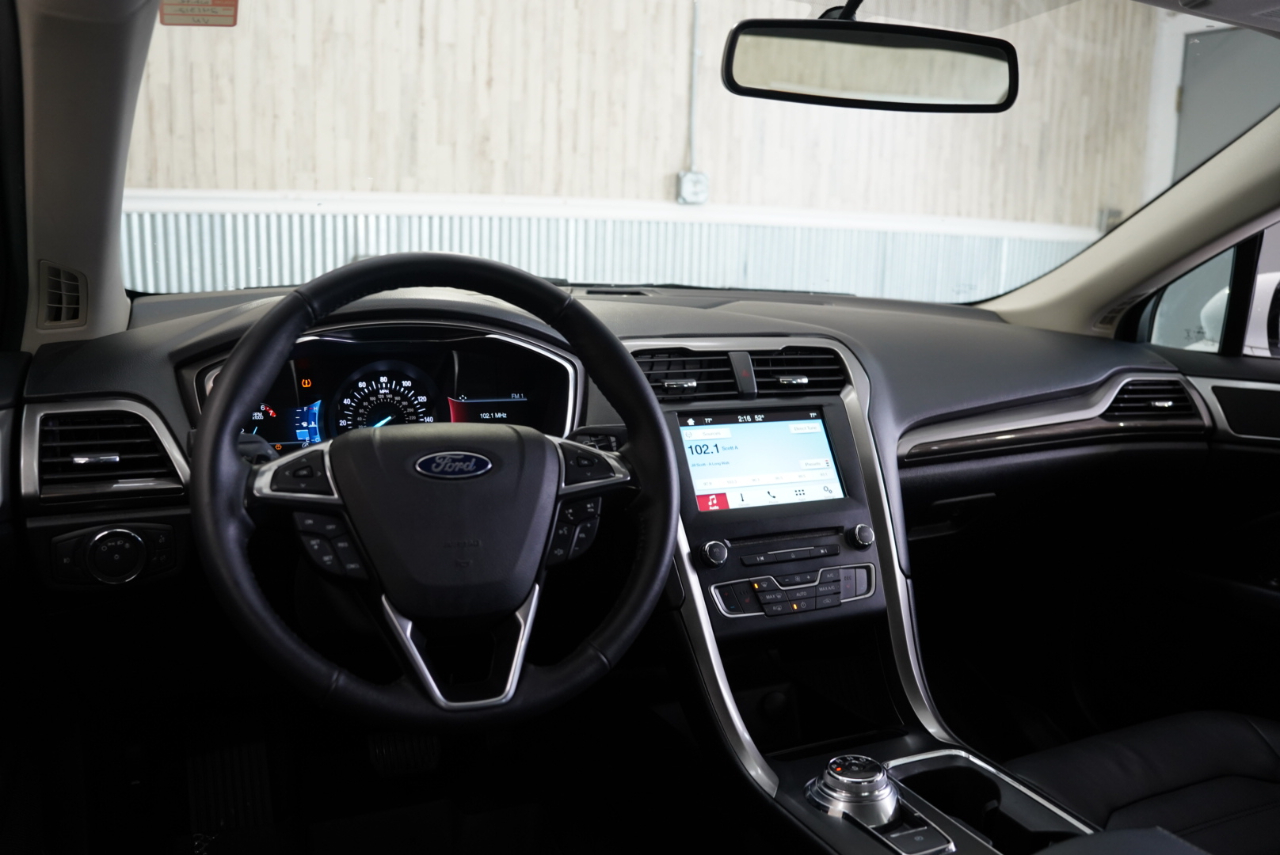 Ford Fusion SE FWD 2017 Ford Fusion SE FWD 2017