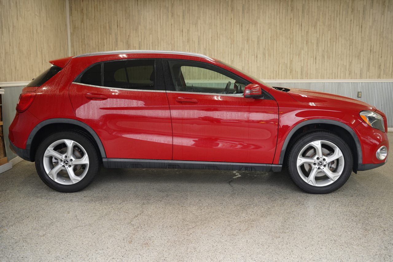 Mercedes-Benz GLA GLA 250 SUV 2020 Mercedes-Benz GLA GLA 250 SUV 2020