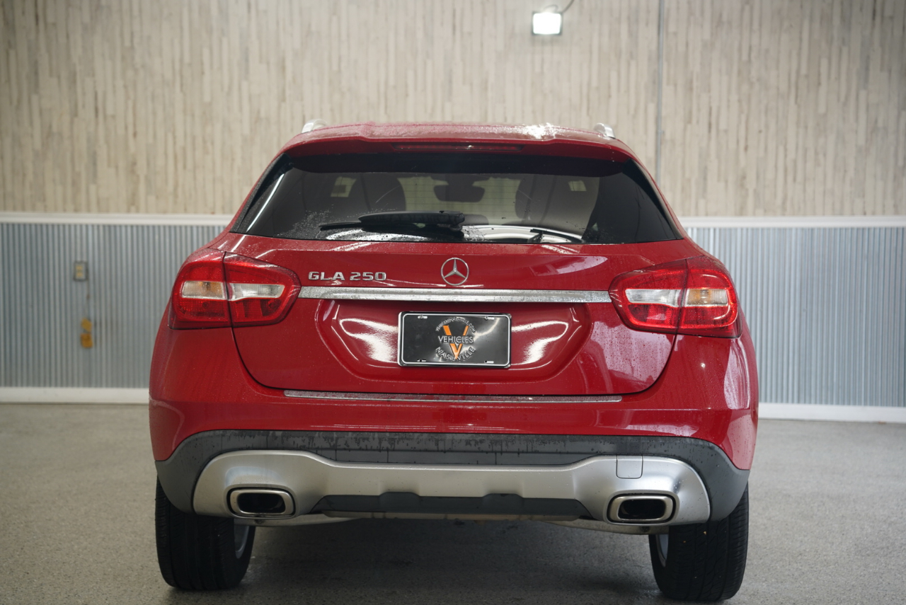 Mercedes-Benz GLA GLA 250 SUV 2020 Mercedes-Benz GLA GLA 250 SUV 2020