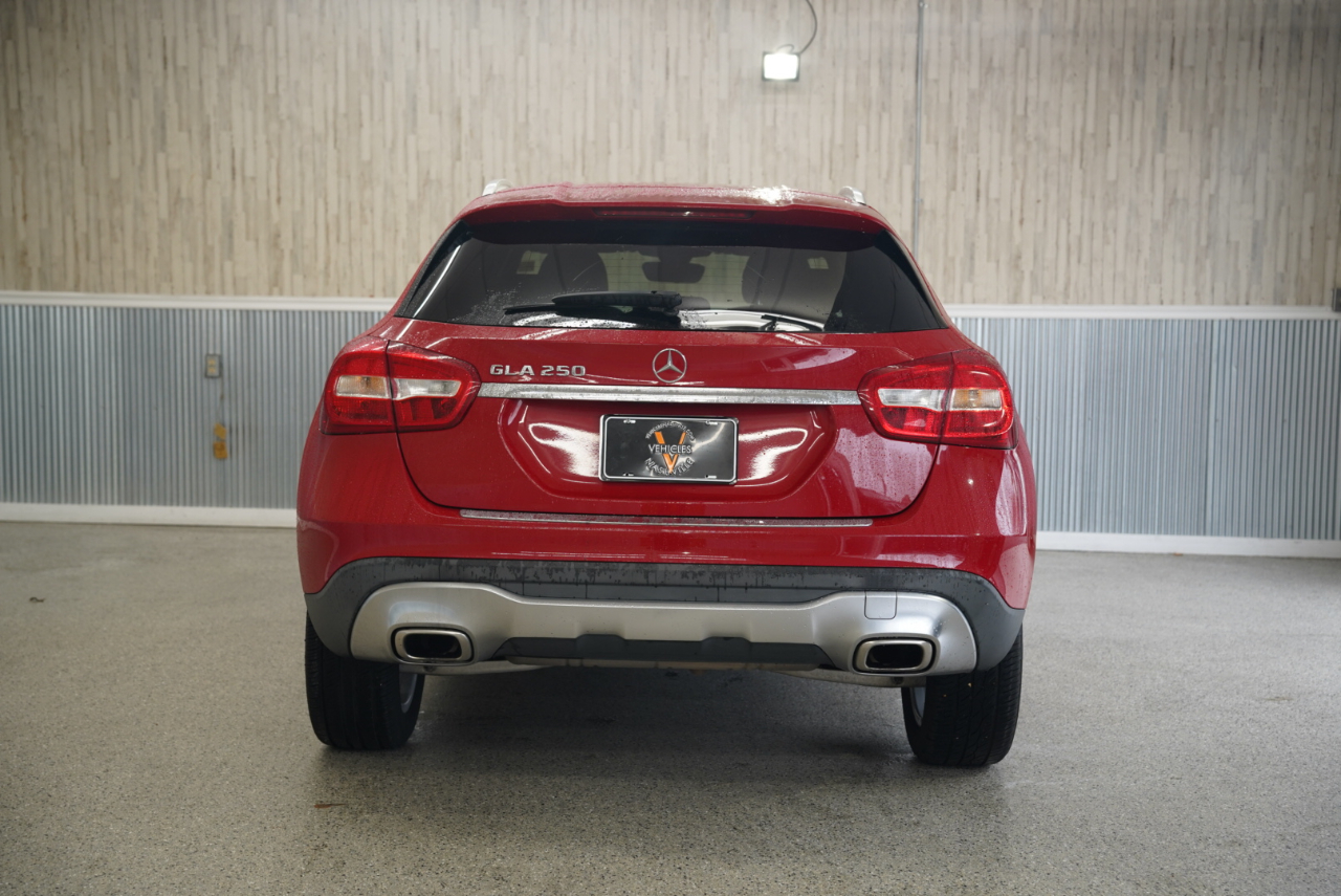 Mercedes-Benz GLA GLA 250 SUV 2020 Mercedes-Benz GLA GLA 250 SUV 2020