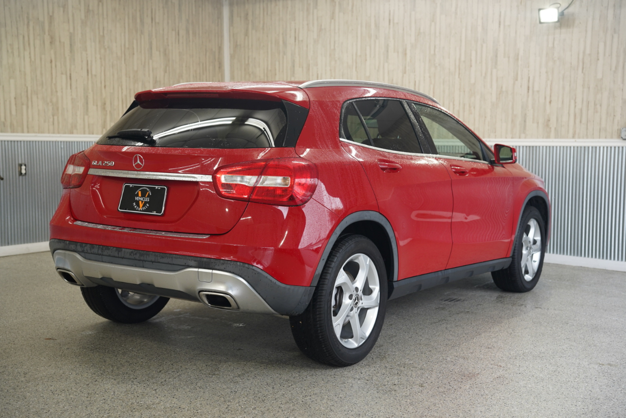 Mercedes-Benz GLA GLA 250 SUV 2020 Mercedes-Benz GLA GLA 250 SUV 2020