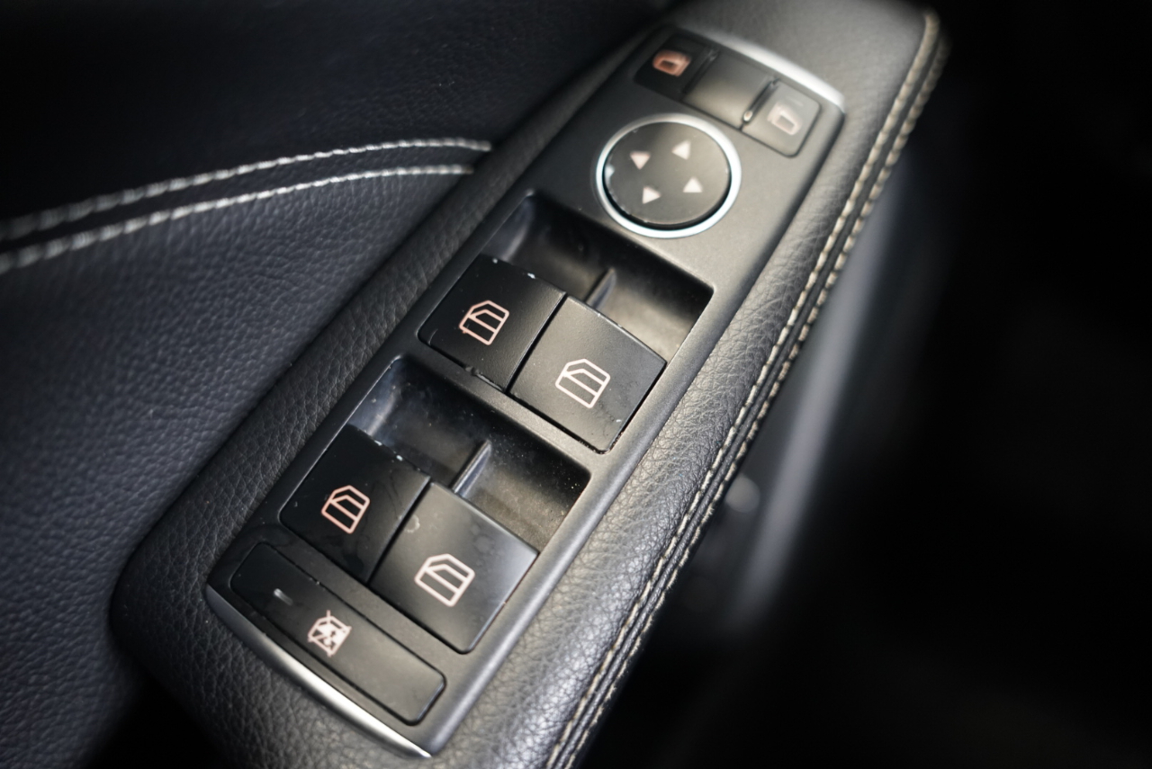 Mercedes-Benz GLA GLA 250 SUV 2020 Mercedes-Benz GLA GLA 250 SUV 2020