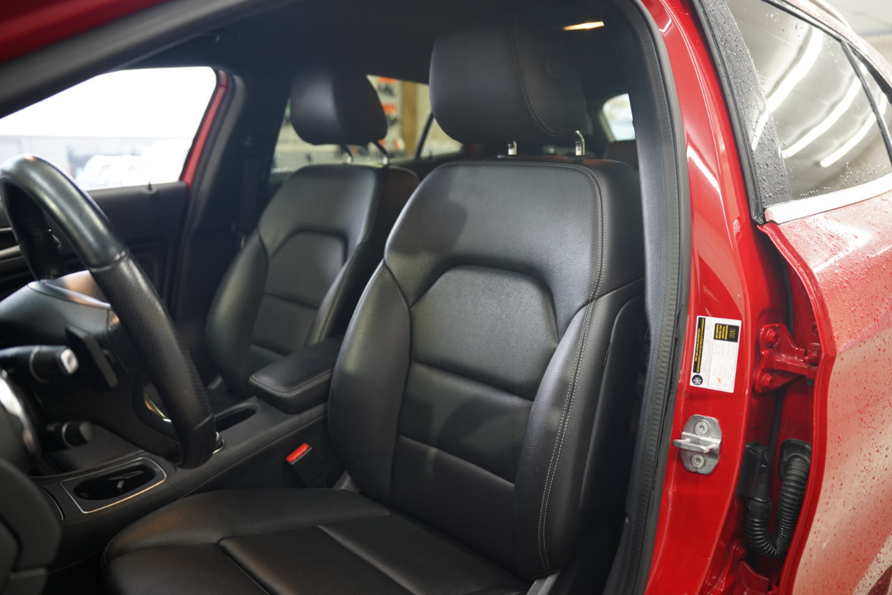 Mercedes-Benz GLA GLA 250 SUV 2020 Mercedes-Benz GLA GLA 250 SUV 2020