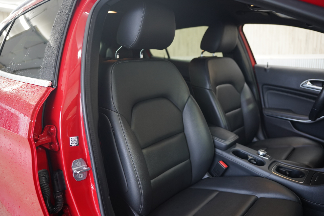 Mercedes-Benz GLA GLA 250 SUV 2020 Mercedes-Benz GLA GLA 250 SUV 2020