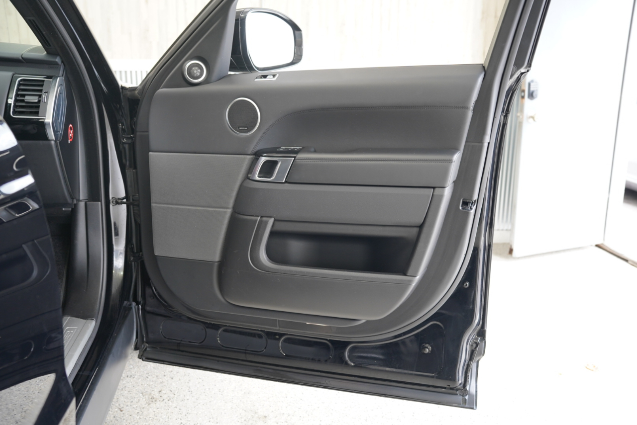 Land Rover Range Rover Sport V8 Supercharged Dynamic 2019 Land Rover Range Rover Sport V8 Supercharged Dynamic 2019